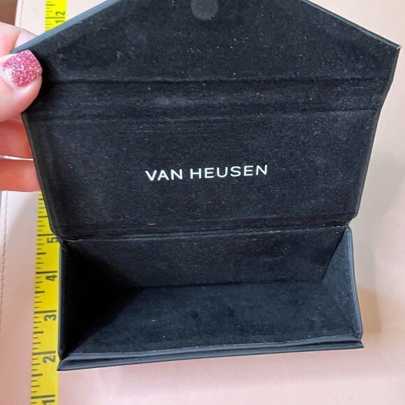Van Heusen Glasses Case ONLY Black & White Perfect condition and so cute - Picture 7 of 8